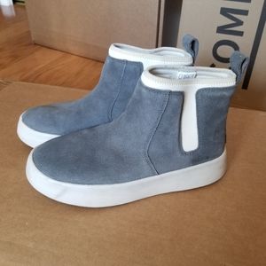 UGG Suede Grey Booties in size 8